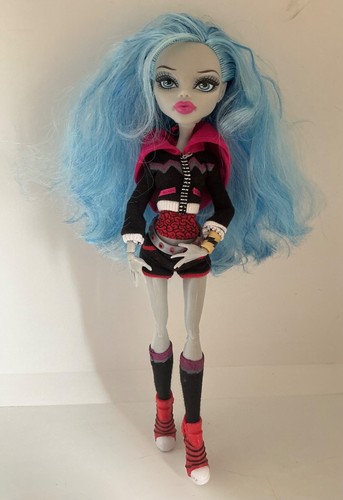 2008 monster high ghoulia - monster,