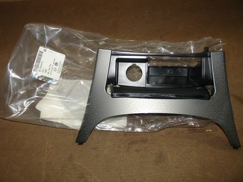 22846515 front ashtray for - front,