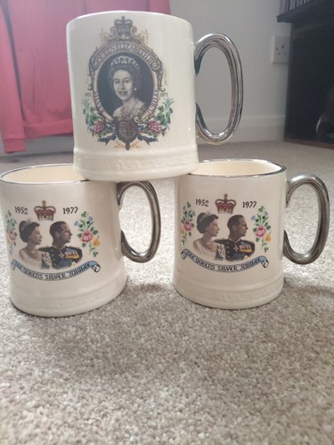 Royal vintage mugs - royal,