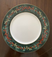 Royal Worcester holly Ribbons Green Dinner Plate