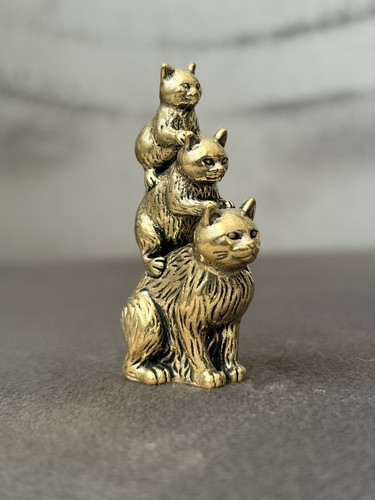 Solid brass three cats - solid,
