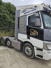 2017 Renault T range tractor unit