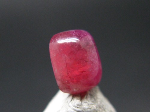 Gem bixbite red - bixbite,