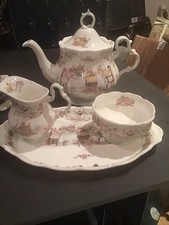 Royal Doulton Brambly Hedge Tea Service FULL SIZE TEAPOT Regal Tray Milk Sugar