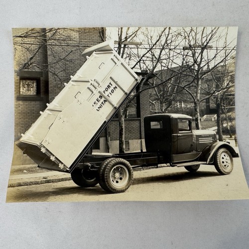 Old general motors dump truck - old,