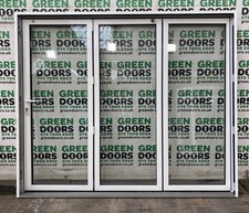 ALUMINIUM BIFODING SLIDING DOORS PATIO BIFOLDS WHITE EXTERNAL EXTERIOR GLAZED