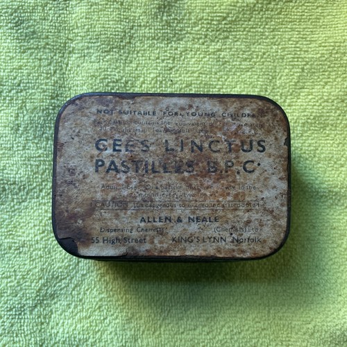 Old tin gees linctus - old,
