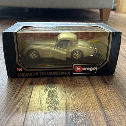 Burago scale 1948 jaguar - burago,