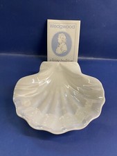 WEDGWOOD NAUTILUS LUSTRE SHELL DISH/PLATE BONE CHINA REFLECTS COLOUR.EXCELLENT !