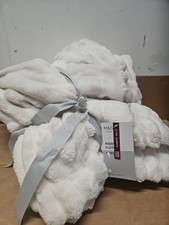 M&S Ribbed Fleece Throw Cream