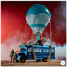 Fortnite Battle Bus w Jonesy