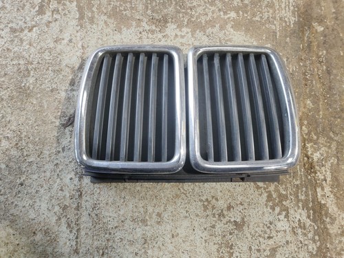 E30 centre chrome - e30, kidney