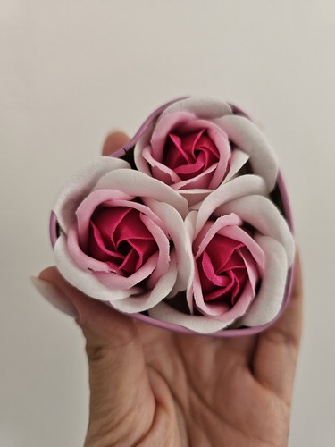 Scented soaps roses pink - soaps, in