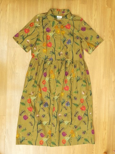 Toast olive green - green, floral
