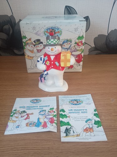 Boxed genuine royal doulton - bn,