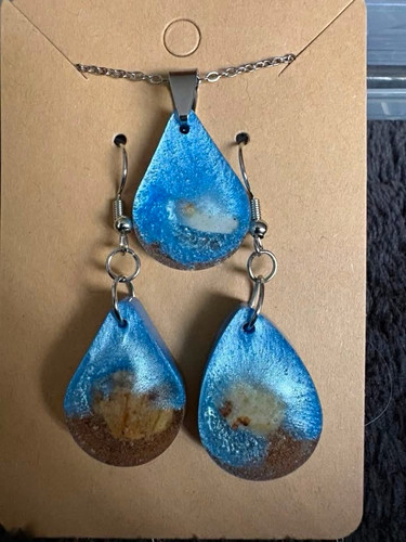 Blue teardrop resin pendant - teardrop,