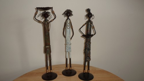 African style metal figures - ,