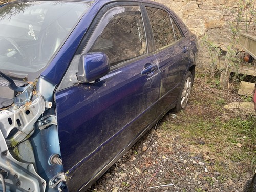 Lexus is200 breaking 8m6 - breaking,