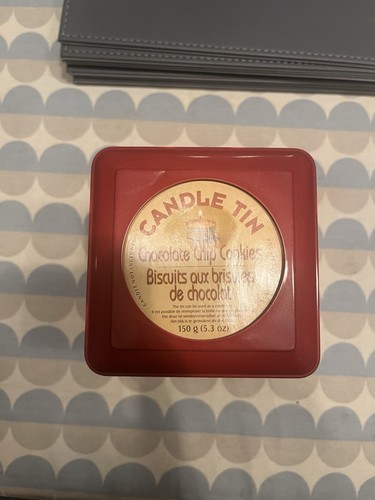 Chocolate cookies tin candle - chocolate,