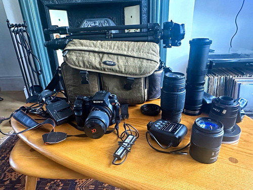 Sony dslr a700 digital camera - dslr-a700,