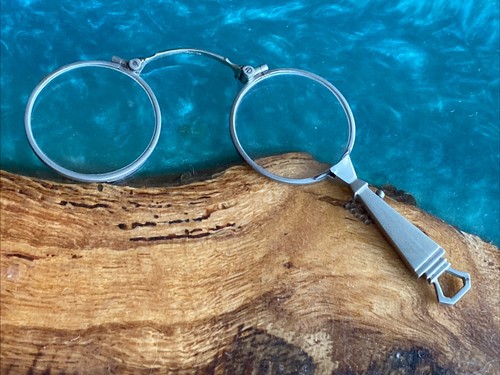 Eyeglasses push button - eyeglasses,
