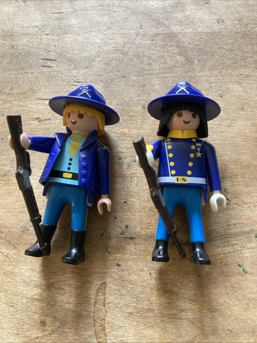 Two playmobil soldiers figures - playmobil,