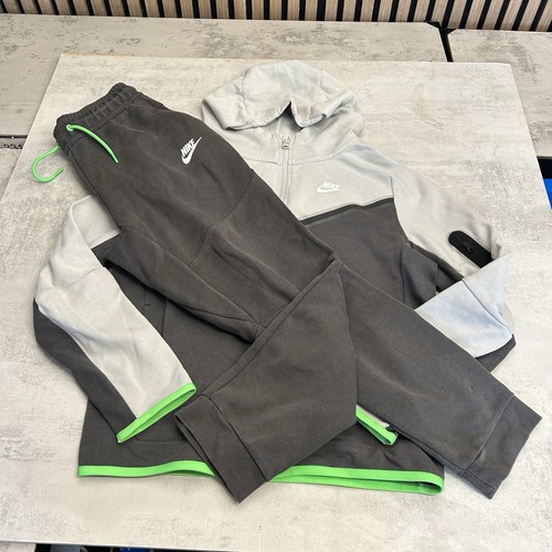 Nike boys tracksuit - tracksuit, age