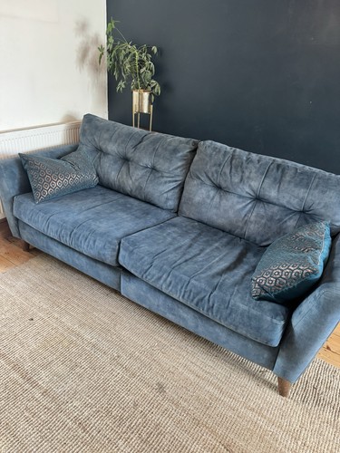 Dfs french connection motion - french,