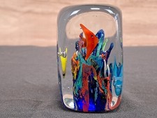 AQUARIUM CUBE Paperweight 3" Tall Multicoloured Glass