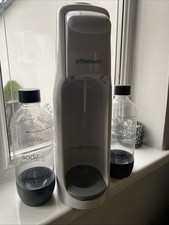 Sodastream A200 Jet Sparkling Water Maker Machine Only No Gas