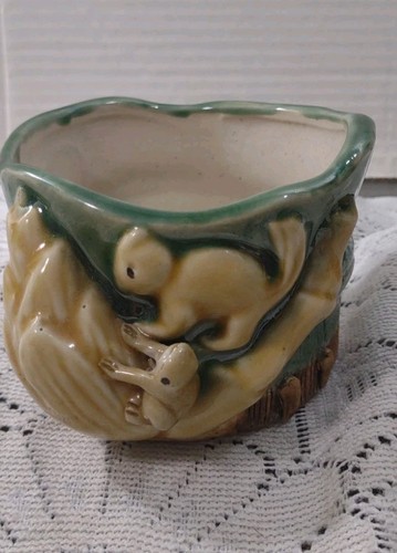 Vintage hornsea style fauna - style,