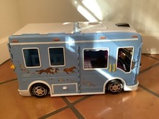 Breyer Horse Cruiser, excellent condition, everything works, accessories too