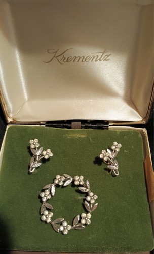 Vintage krementz brooch - vintage, &