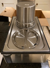 Vollrath Model 1001 Food Warmer Bain Marie & 2 Inserts, Covers & Ladles