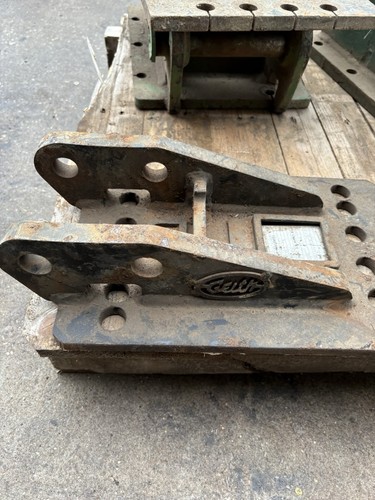 Excavator digger headstock - digger,