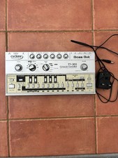 Cyclone-Analogic Bass Bot TT303 Analog Synthesizer