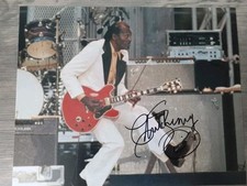 CHUCK BERRY SIGNED 10 X 8 AUTOGRAPHED PHOTO LEGEND....REAL