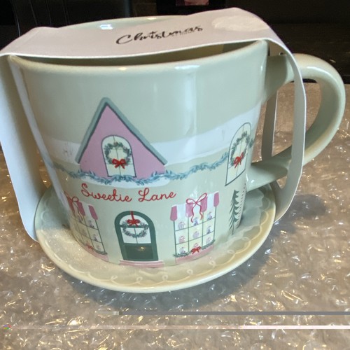 Christmas coffee cup - christmas, saucer