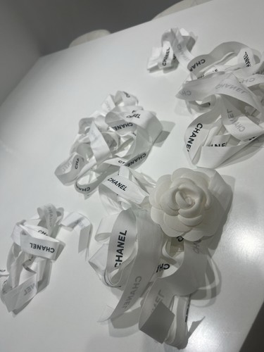 Chanel various sized - sized, ribbons