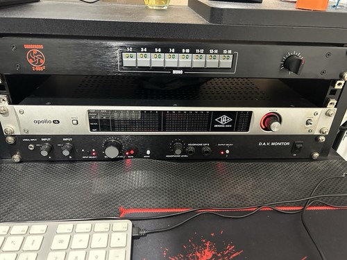 Uad apollo thunderbold - 16,