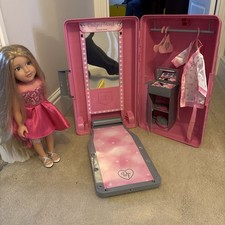 Designer Friends Style & Go