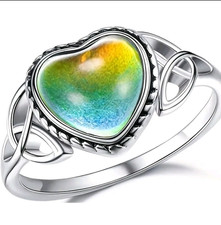 925 Sterling Silver Colour Changing Heart Mood Ring with Celtic Knot