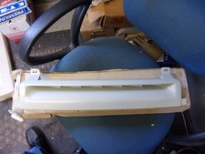 FRONT GRILLE FITS FORD GRANADA/SCORPIO 05/1985-01/1990 3273