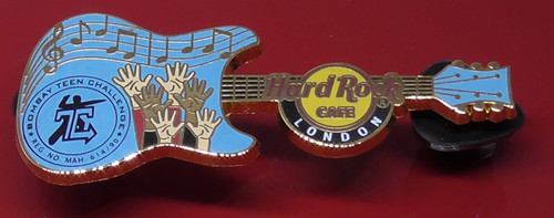 Hard rock cafe enamel pin - rock,