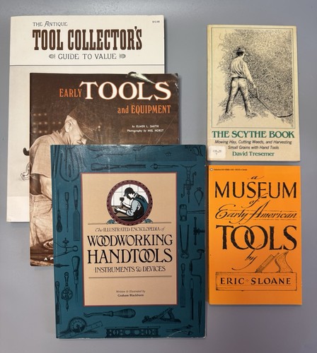 Tool collecting guide book - guide, lot