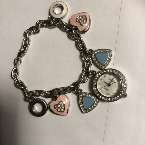 Womens chat charm - le,