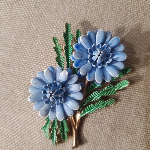 Vintage crown trifari blue - crown,