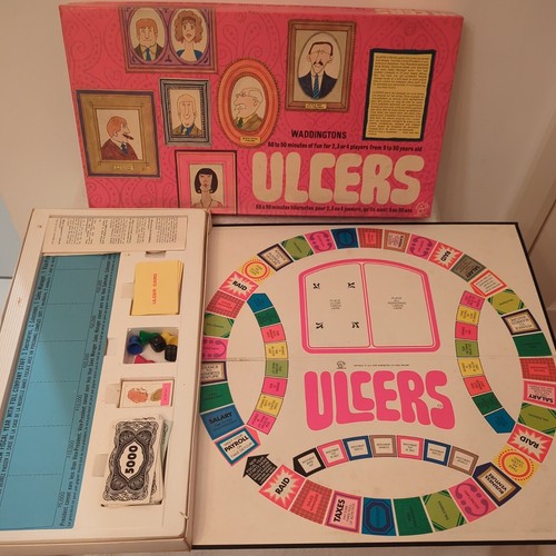 Waddingtons ulcers board game - board,