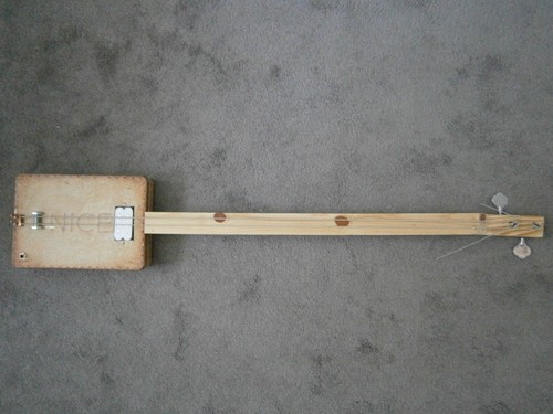 String cigar box electric - string,