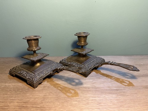 Pair bronze or - a,